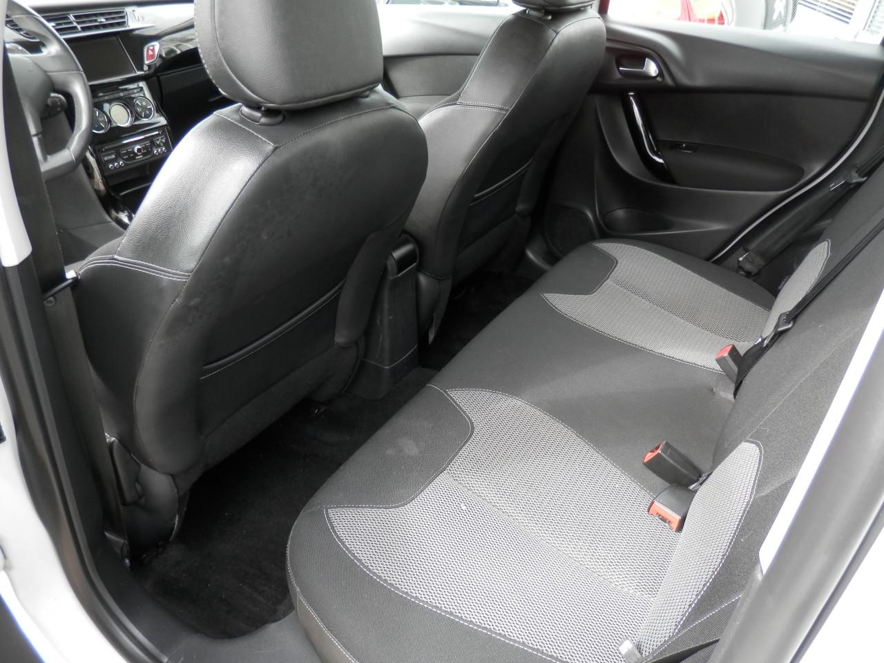 Auto Garant Biedt Aan: Citroen C3 1.2 VTi Airdream AUTOMAAT