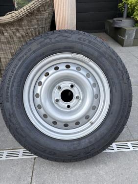 MaxMiler Pro 2 caravanband op stalen velg