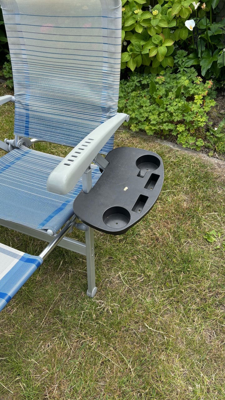 Te koop: 2 Dukdalf campingstoelen met voetensteun