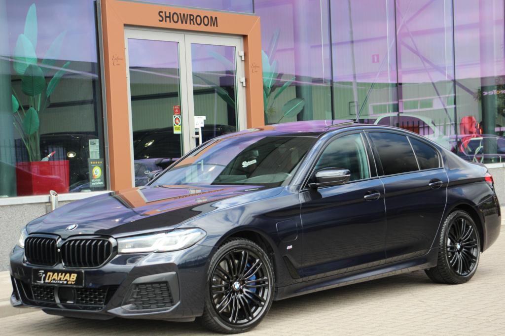 BMW 5 Serie 545e xdrive m-sport | schuifdak | 360 | head up | acc | el.trek