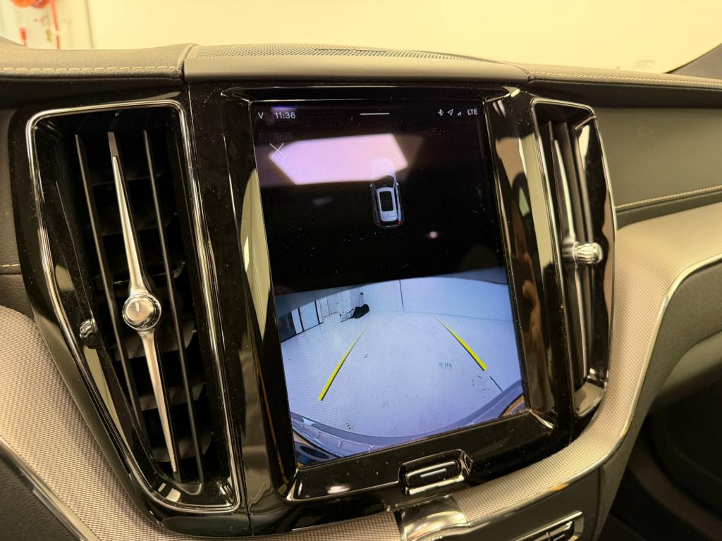 Volvo XC60 2.0 t8 plug-in-hybrid awd polestar engineered panoramadak | trek