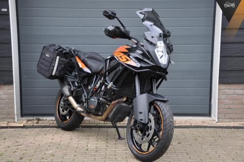 KTM 1050 Adventure