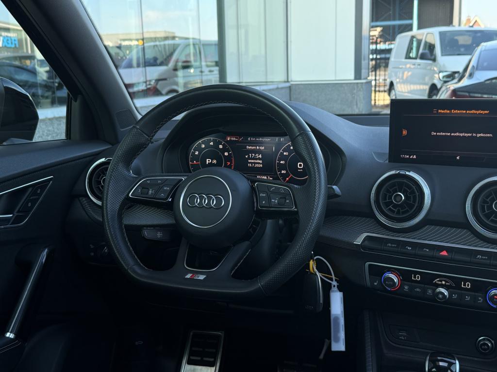 Audi Q2 35 tfsi s edition | pano | leder | vc | matrix | camera | stoelverw