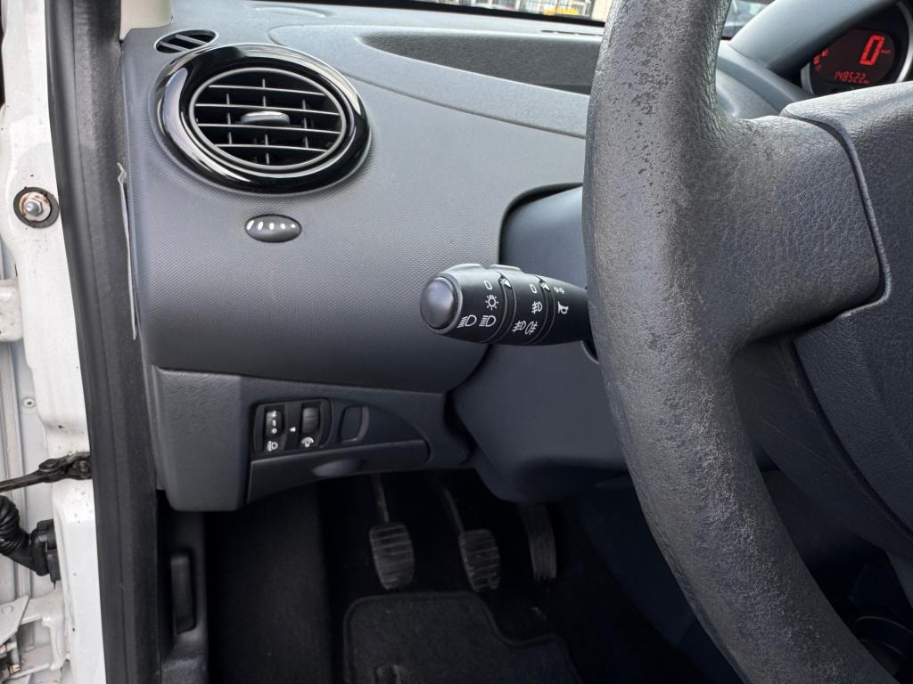 Renault Twingo 1.2 16v parisienne * airco * apk * 100% onderhouden * nap *