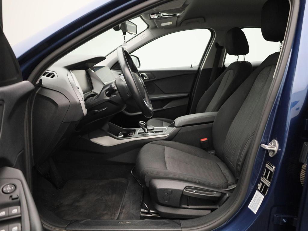 BMW 1 Serie 116i business edition | digitaal dashboard | keyless | stoelver