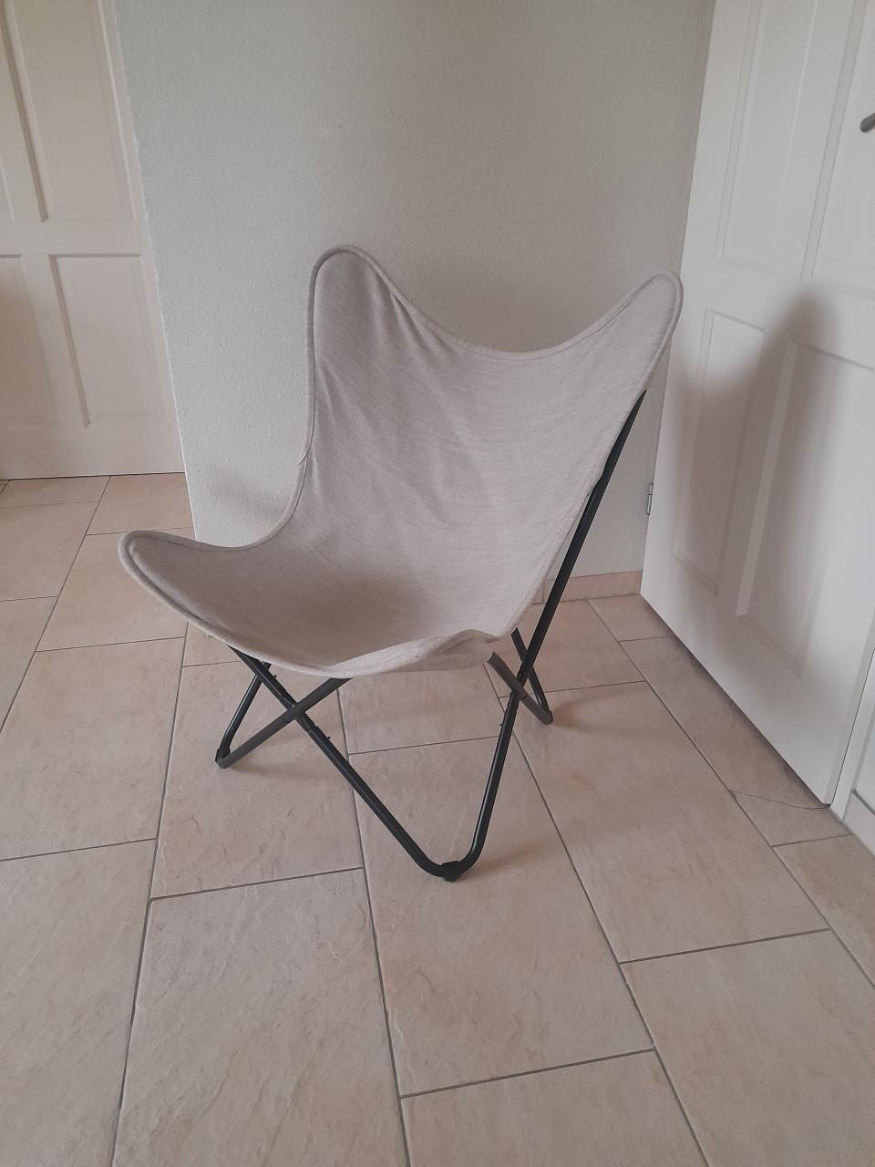 Leuke vlinderstoel ( in goede nette staat )