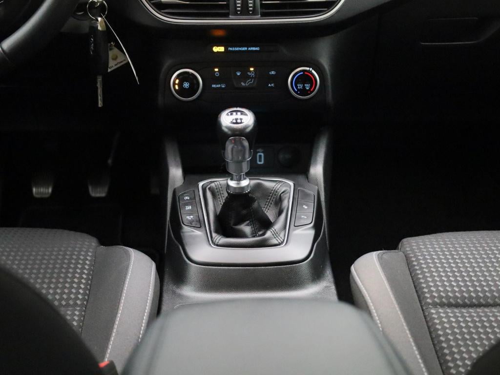 Ford Focus wagon 1.0 ecoboost hybrid trend edition business