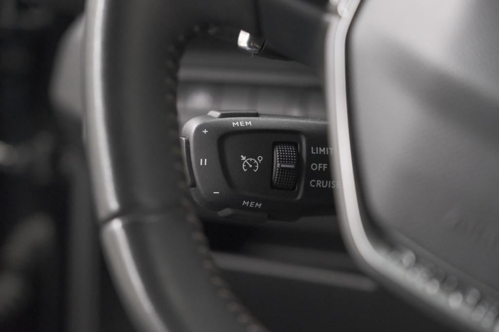Peugeot 5008 puretech 130 eat8 active pack business | 7 zitplaatsen | camer