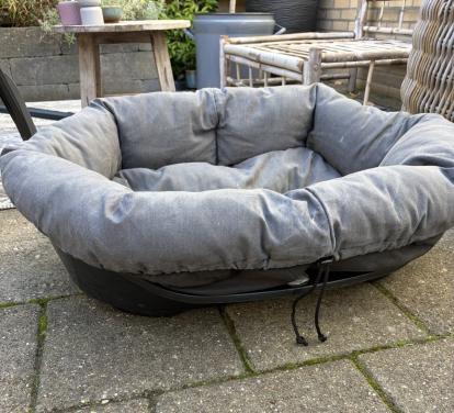 Hondenmand 75x60cm