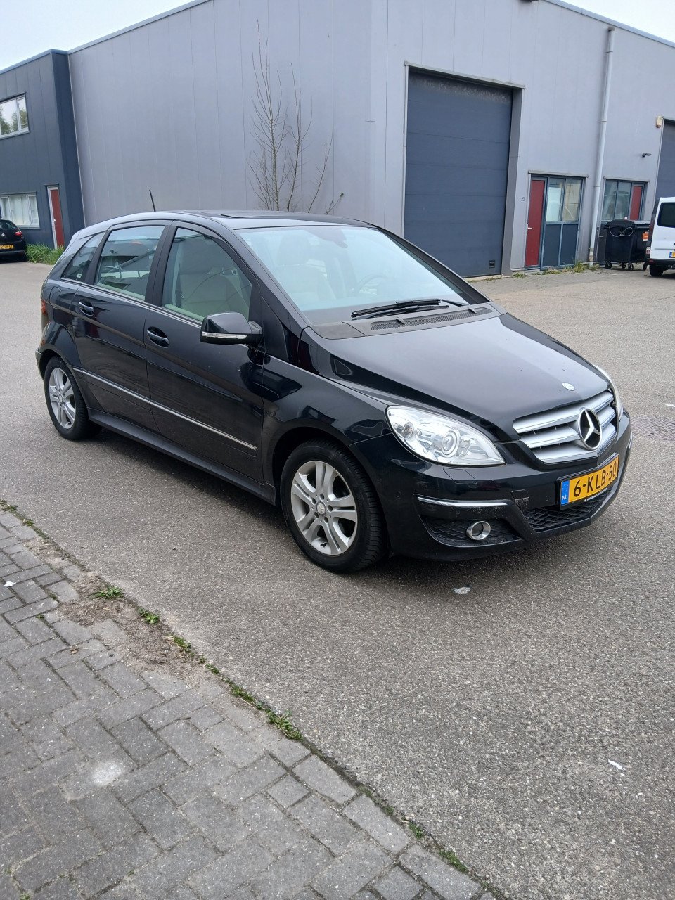 Mercedes 200B Automaat-2009-km.165345-Airco-trekhk-navigatie+opties-5800,=