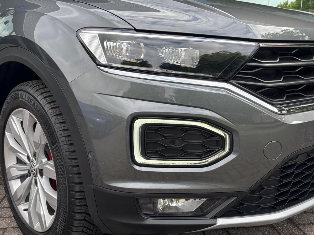 Volkswagen T-roc 1.5 tsi 150pk t-roc sport| dode hoek|trekhaak afn|stuur-st