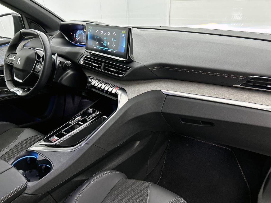 Peugeot 3008 1.6 hybrid 225 gt | rijklaar | panoramdak |