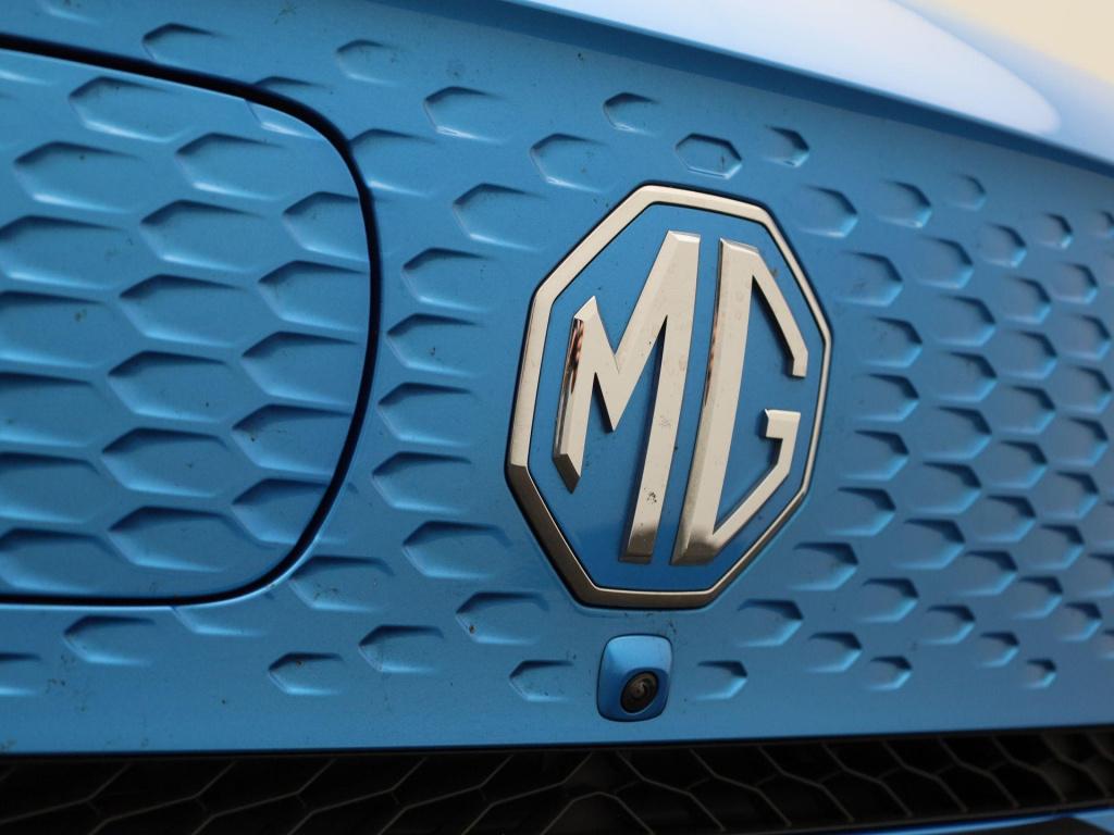 MG Zs Ev long range luxury 70 kwh | navi | leder | panoramadak | led koplam