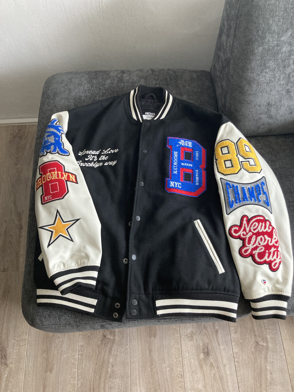 Super leuke Jovi Bomber Jack maat M in nieuwstaat
