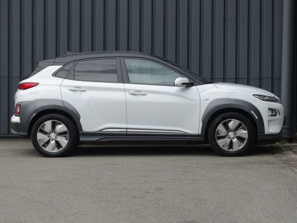 Hyundai Kona ev premium 64 kwh led | stoelkoeling | hud