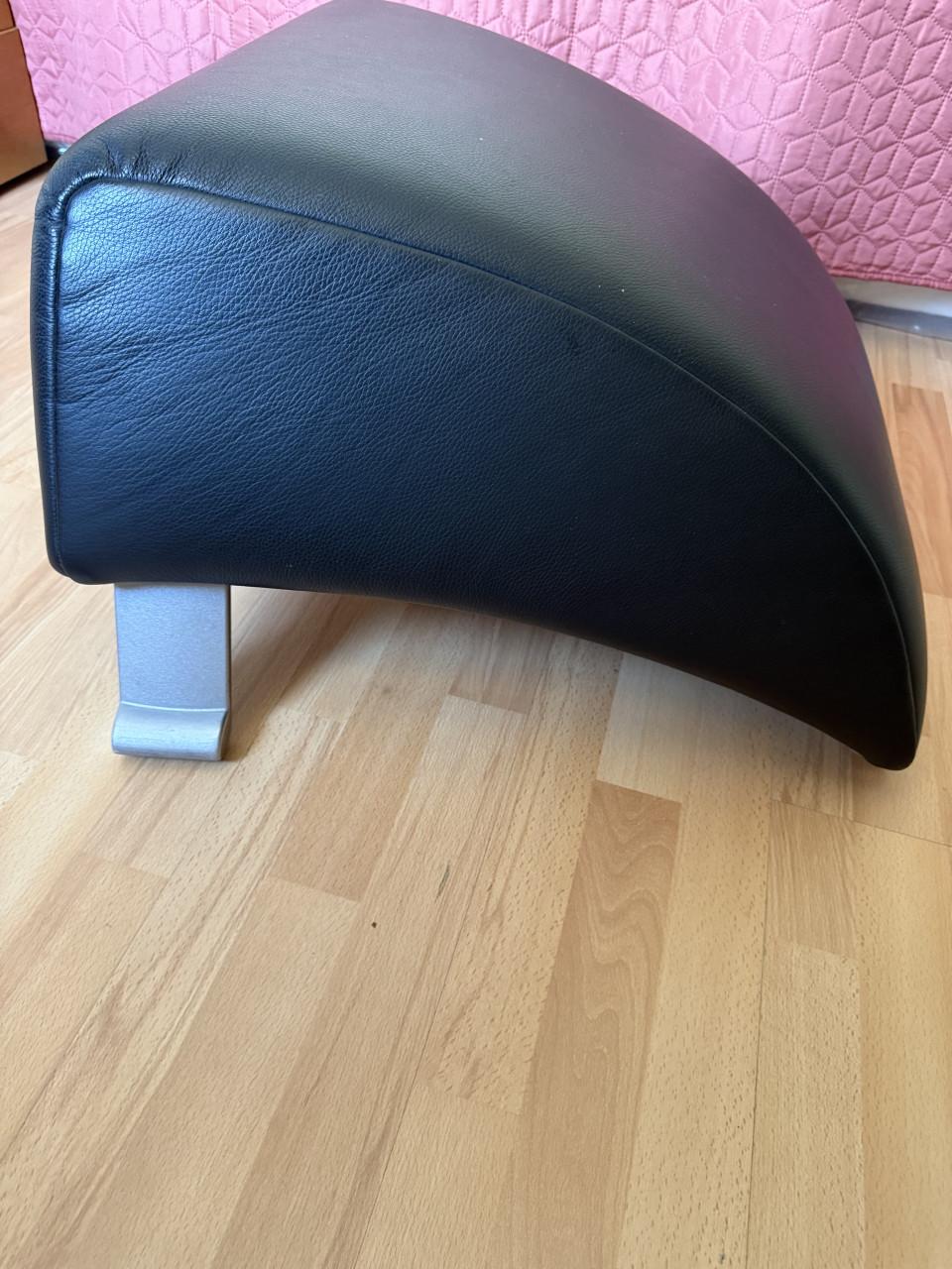 Voetenbank Rolf Benz 322