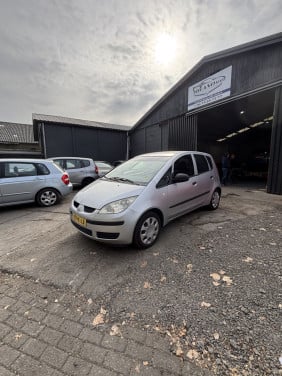 Mitsubishi colt