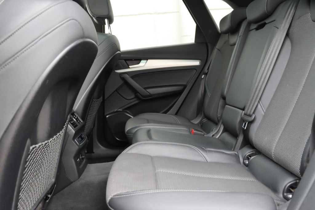 Audi Q5 50 tfsi e quattro s edition competition 300pk s-tr