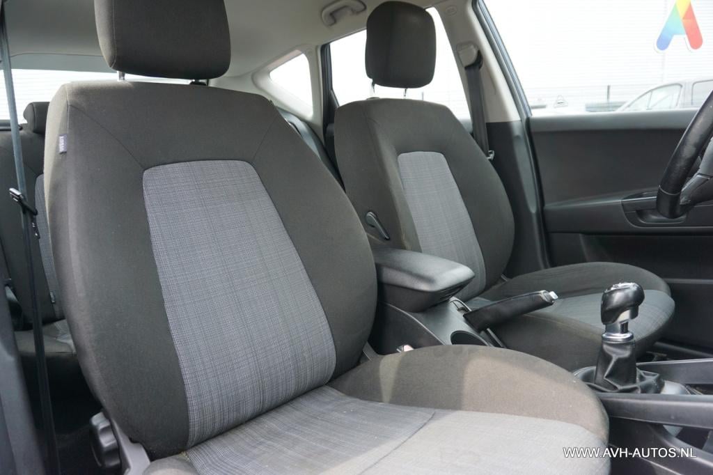 Kia Cee'd sporty wagon 1.4 cvvt seven