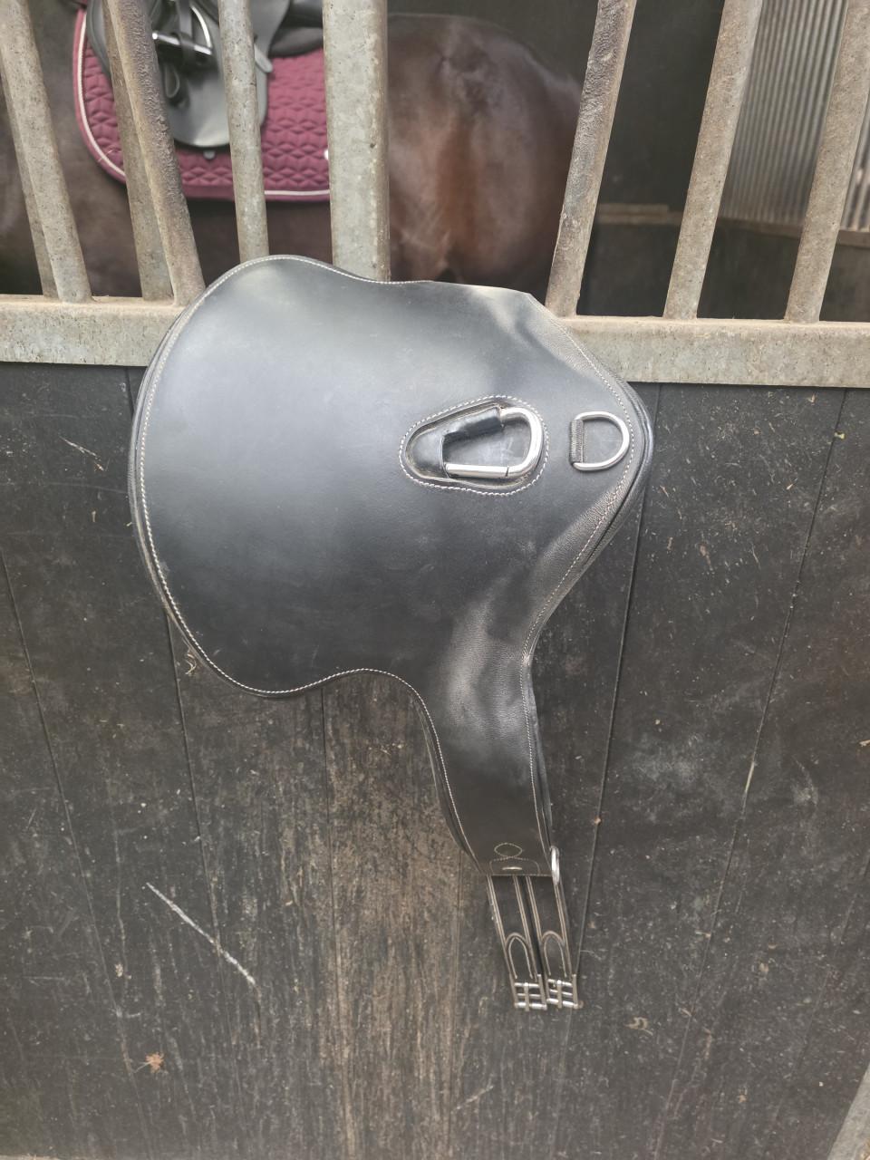 Wintec 18" veelzijdigheidszadel