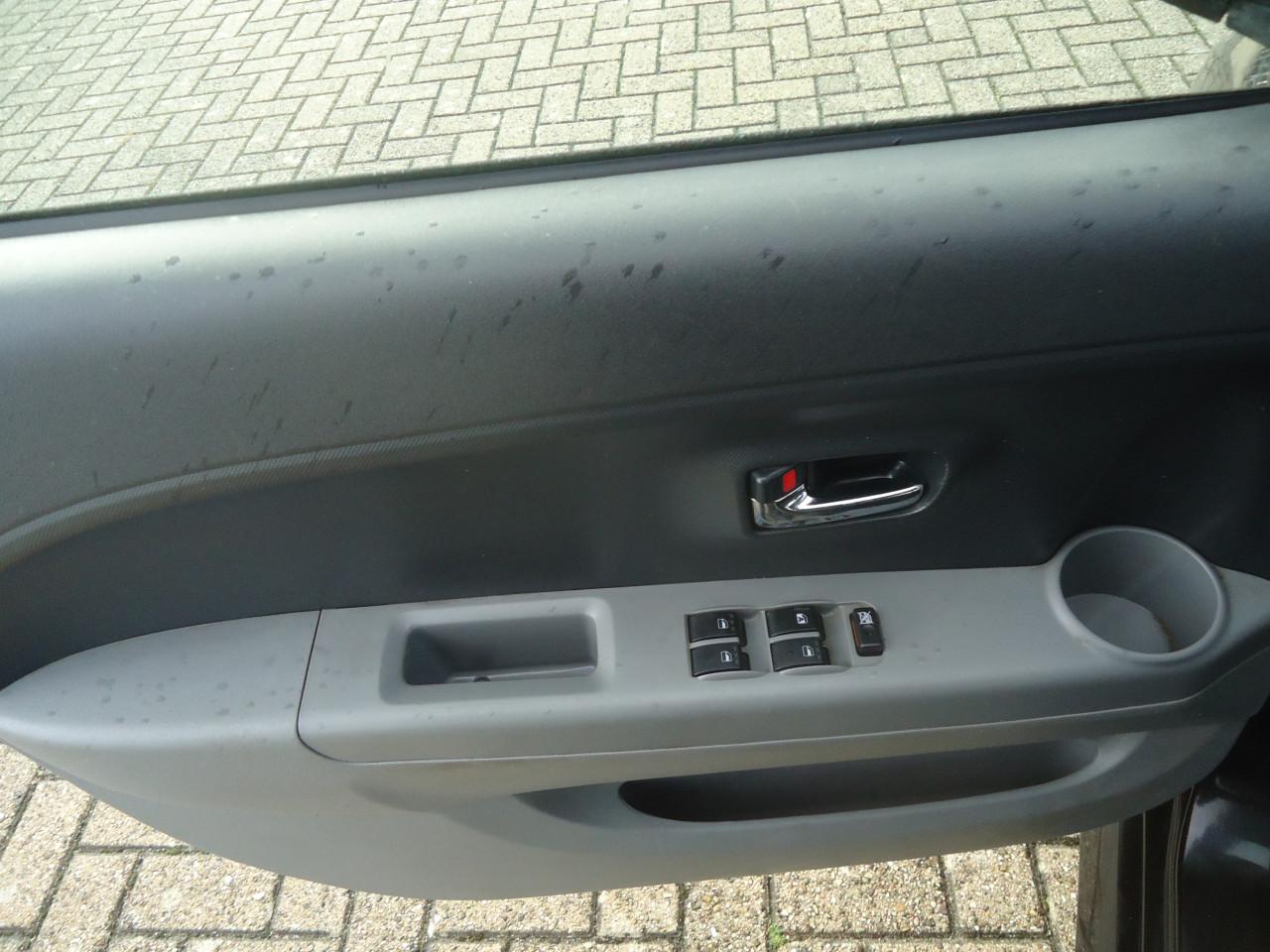 DAIHATSU SIRION 1.3 SPORT