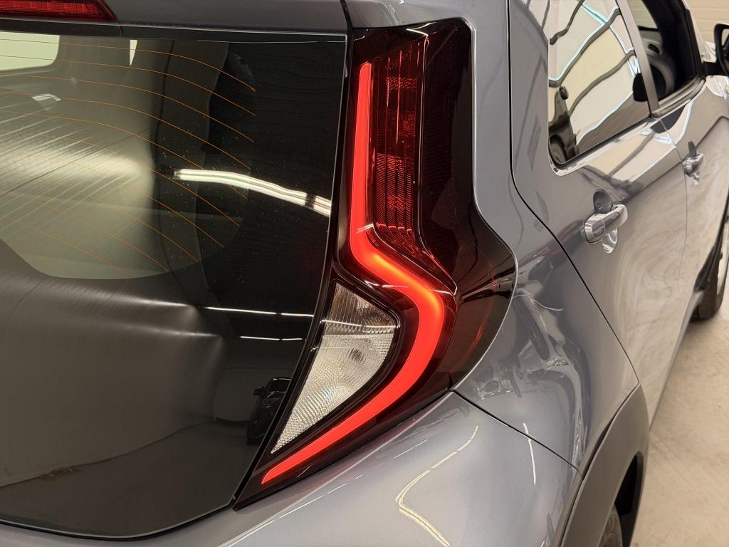 Toyota Aygo x 1.0 vvt-i mt play| camera| carplay| airco