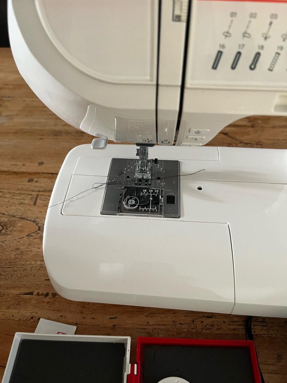Naaimachine elna