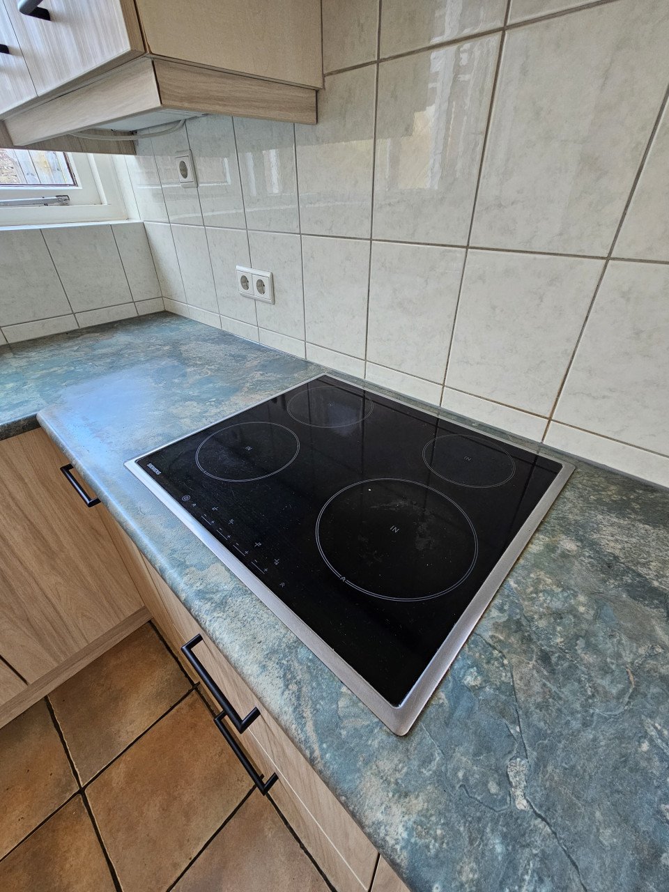 In goede staat keuken te koop!