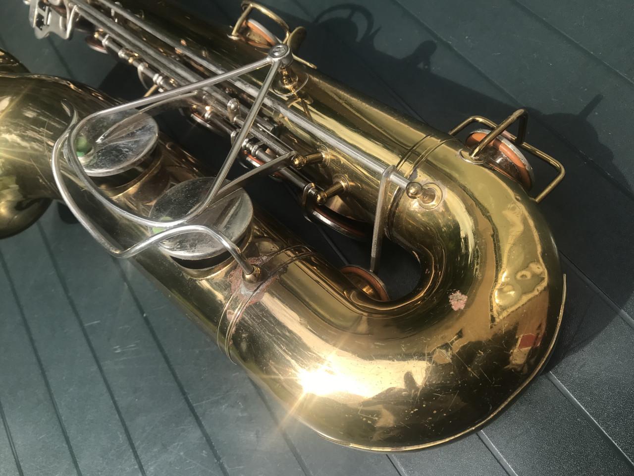 Buescher aristocrat tenor saxofoon