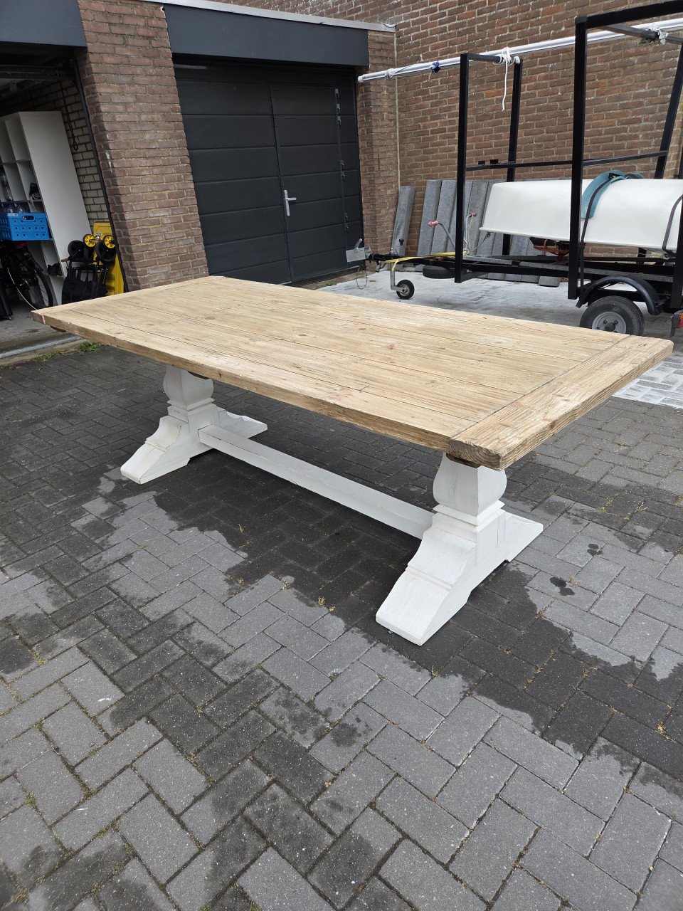 Grote landelijke massief houten eettafel