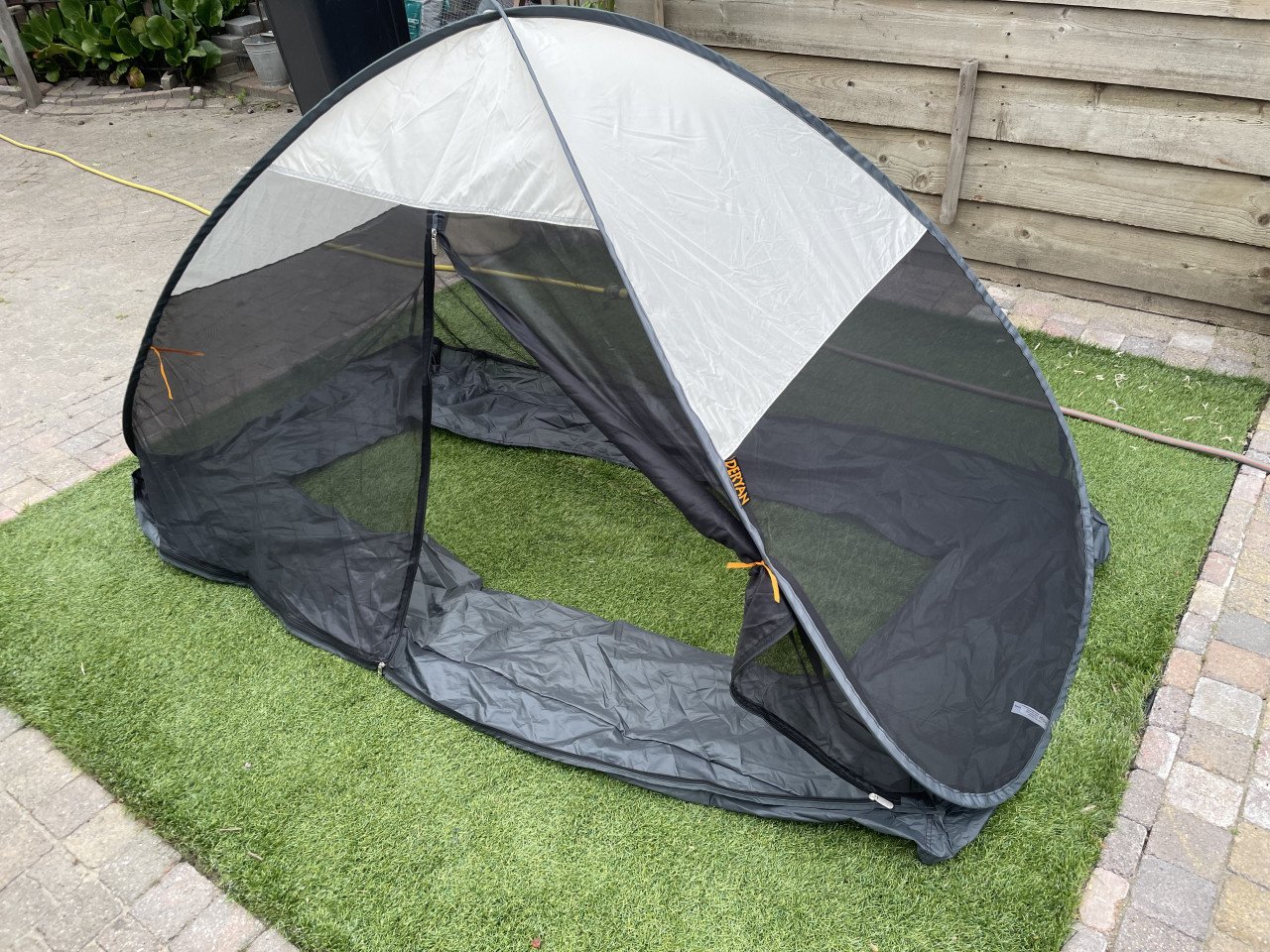 Te koop Deryan muggen pop up tent