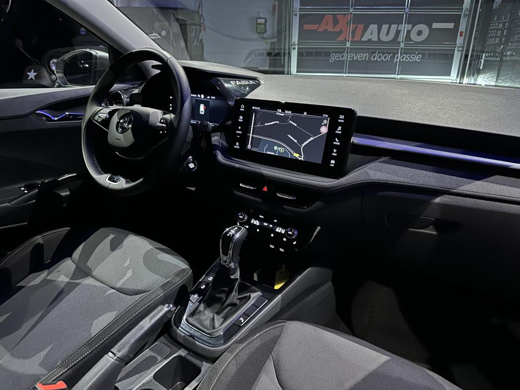 Skoda Fabia 1.0 tsi business edition *camera*pdc*winterpack*app*navi*