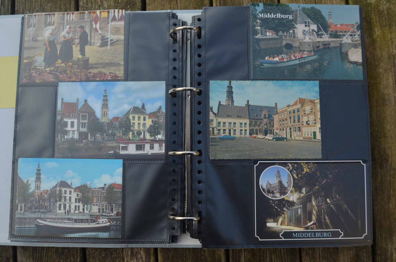 Map met 189 ansichten Middelburg na 1940 in goede staat