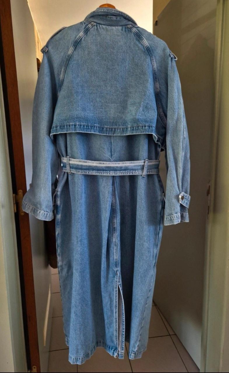 Prachtige Zara Maxi Trenchcoat van Dikke Soepele Spijkerstof L-XL