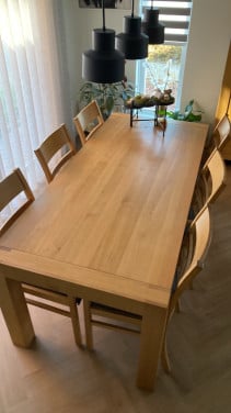 Eethoek met 6 stoelen, eikenhout.