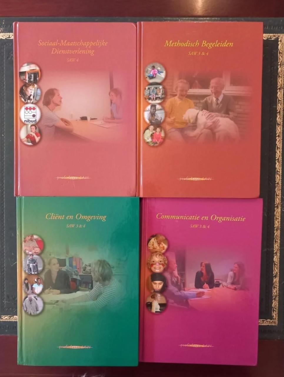 4 studieboeken sociaal agogisch werk