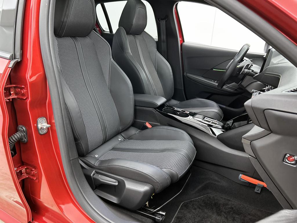 Peugeot 208 100 pk automaat gt | rijklaar | panoramadak | achteruitrijcamer