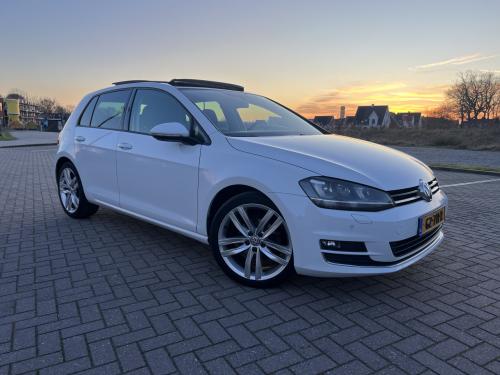 Volkswagen Golf 7 1.2 TSI HIGHLINE | PANO | NL-AUTO | DEALERONDERHOUDEN