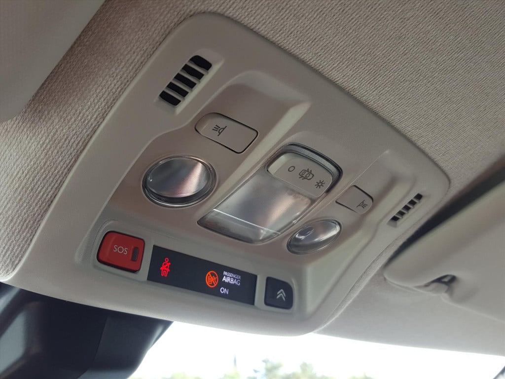 Citroen C3 1.2 puretech 82pk s&s feel navigatie | trekhaak | cruise & clima