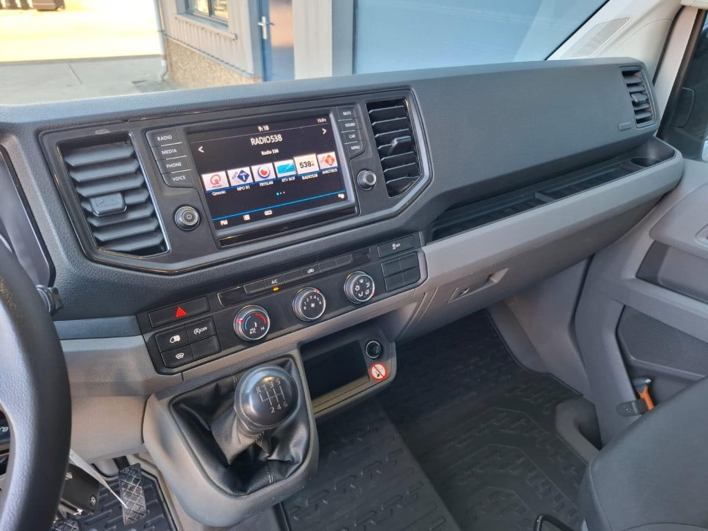 Volkswagen Crafter 35 2.0 tdi l3h3 highline airco / cruise controle / navi 