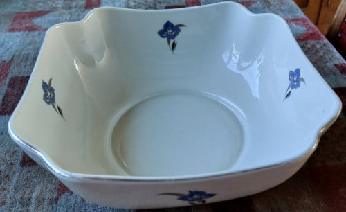 Schaal ø 24 cm.