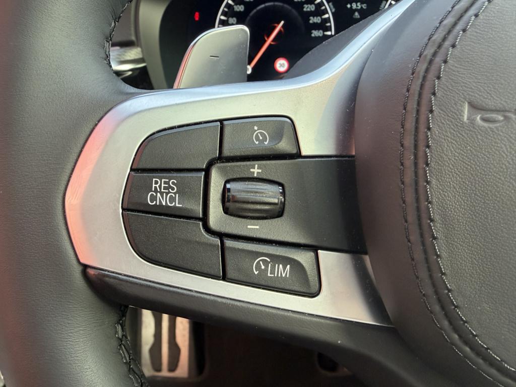 BMW 5 Serie touring 530i m-sport high executive | pano | leer | head-up | t