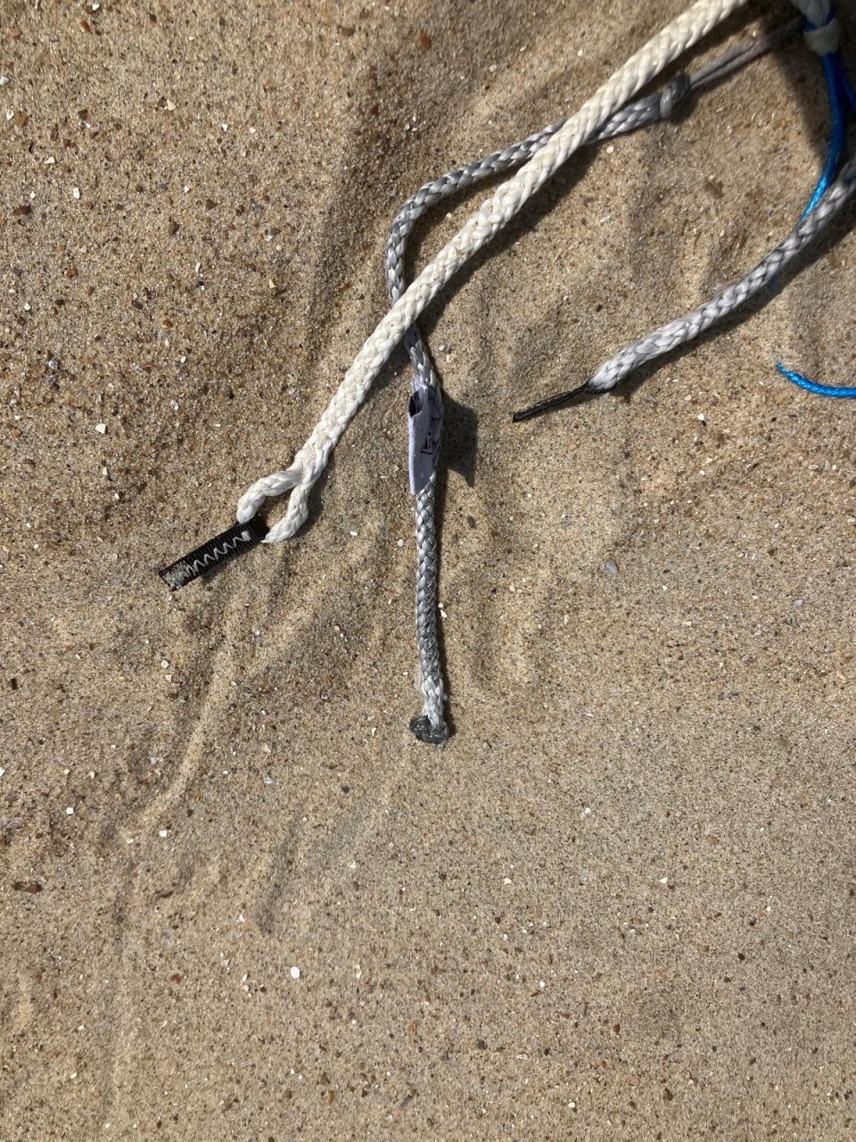 Gaastra Pure kite 9 m2 (2 jaar oud) en X6 bar (1 jaar oud)