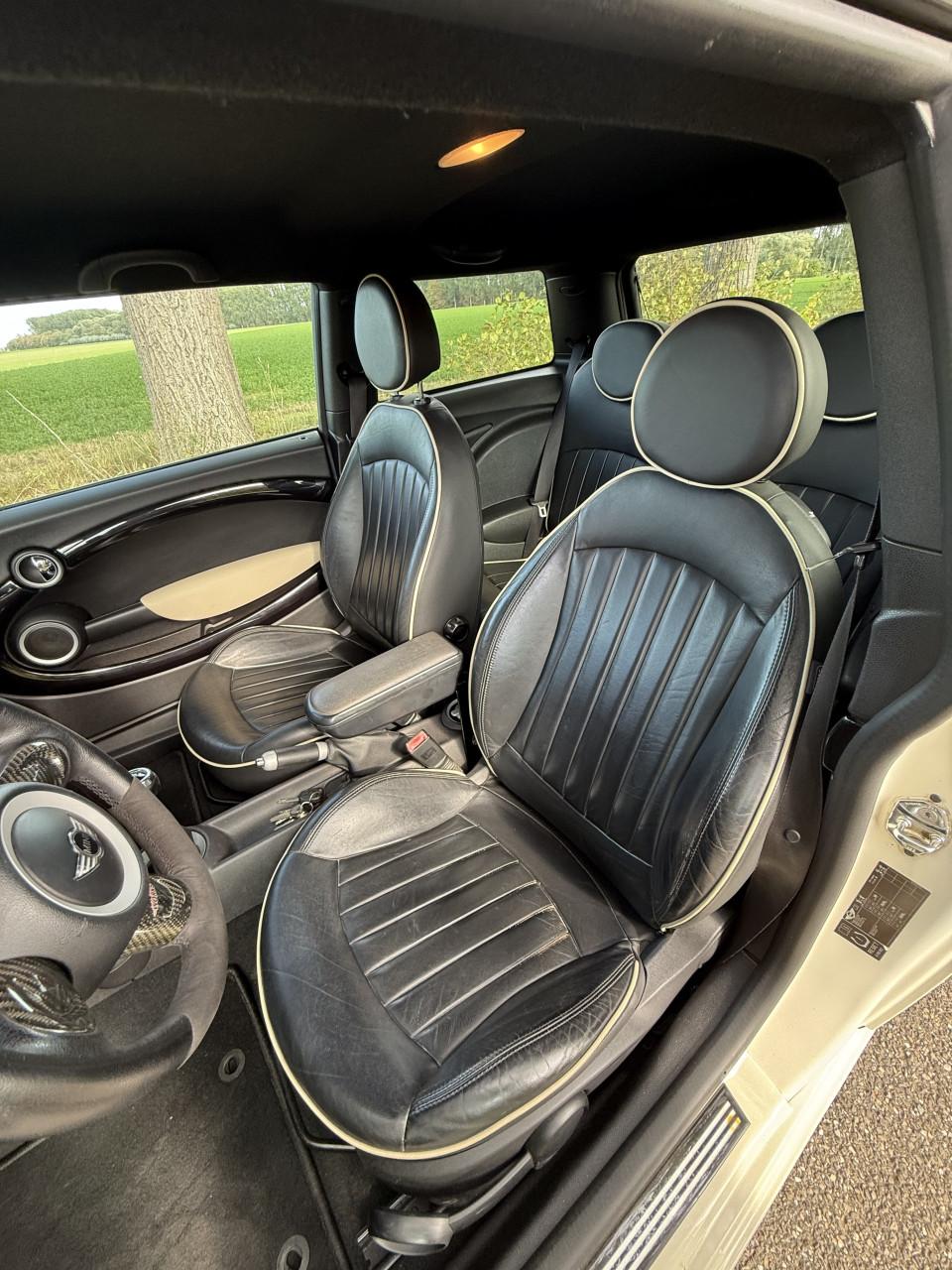Mini Cooper S John Cooper Works | 2008 | 168.912 km | Hybrid turbo