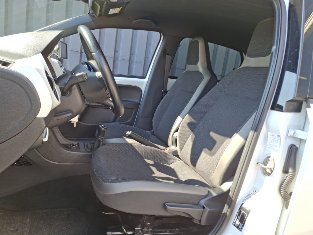 Volkswagen UP! 1.0 high up! bluemotion 5-deurs | stoelverwarming | navi | b