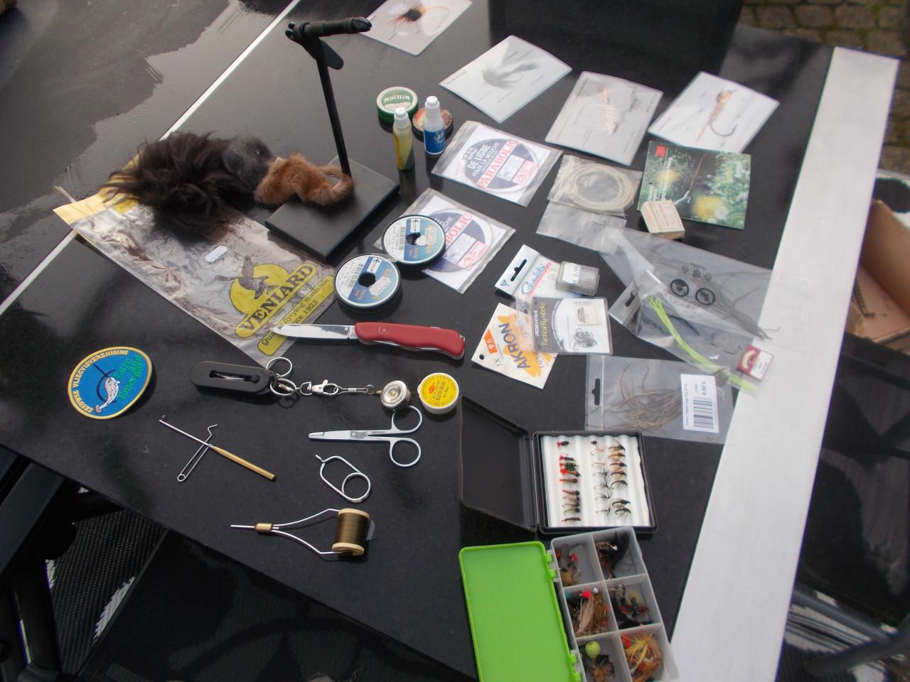 Vliegvis- en vliegvisbind materiaal