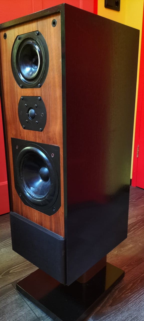 Speakers B&W