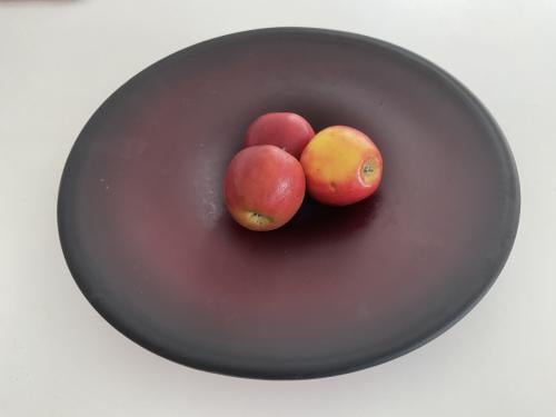 Diep rode glazen fruitschaal