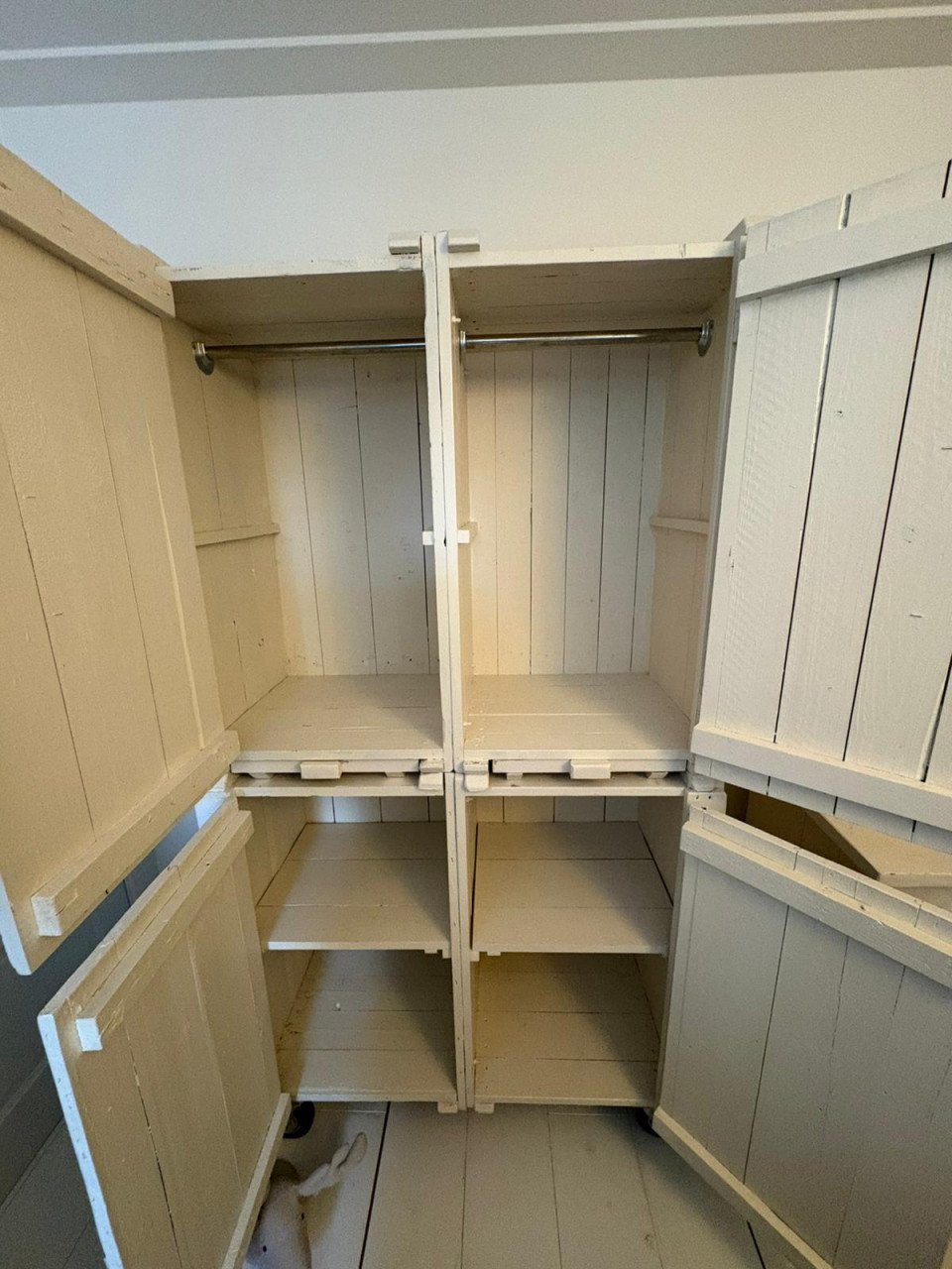 Witte, hele leuke kast(en) van Combitex