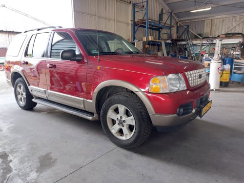 Ford Explorer V8 Jeep